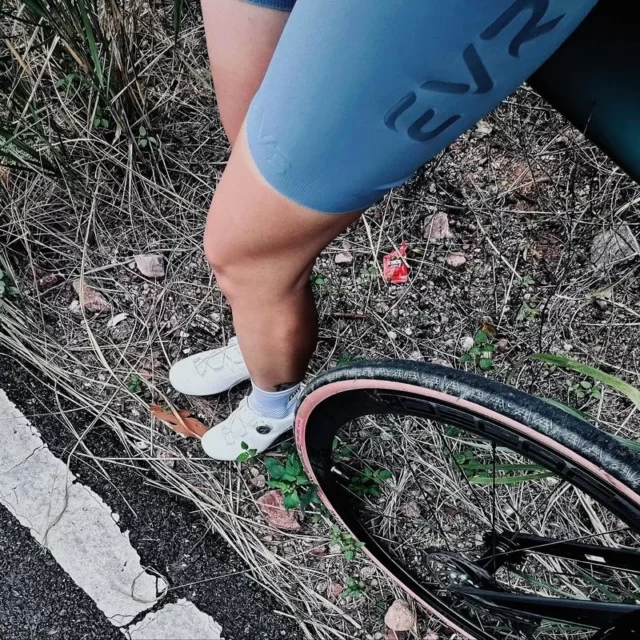 电竞季后赛战术变化与阵容视角新思考(lejing)